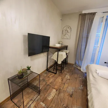 Sleep And Drive Cosy Apartman